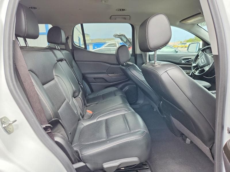 2023 GMC ACADIA SLT 10