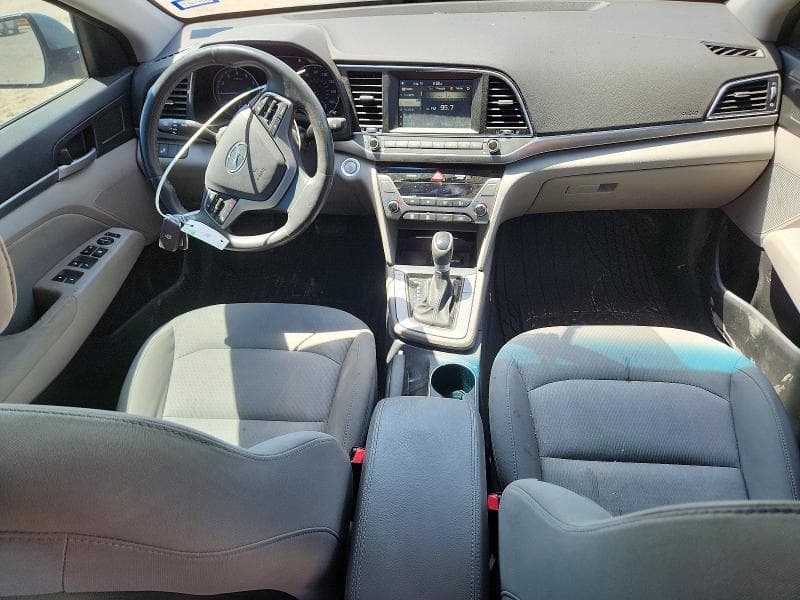 2017 HYUNDAI ELANTRA SE 8