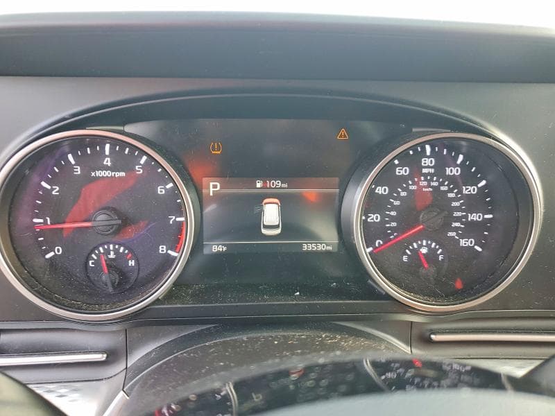2024 KIA CARNIVAL LX 9