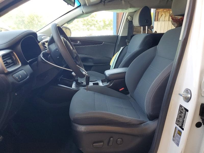 2019 KIA SORENTO LX V6 7