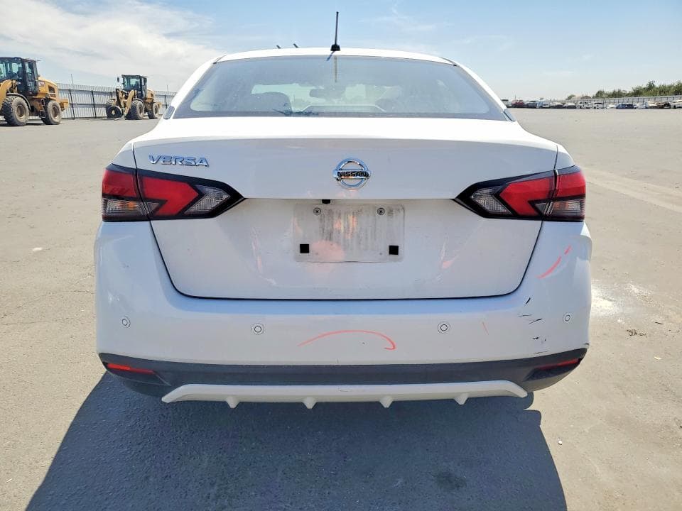 2021 NISSAN VERSA S 6