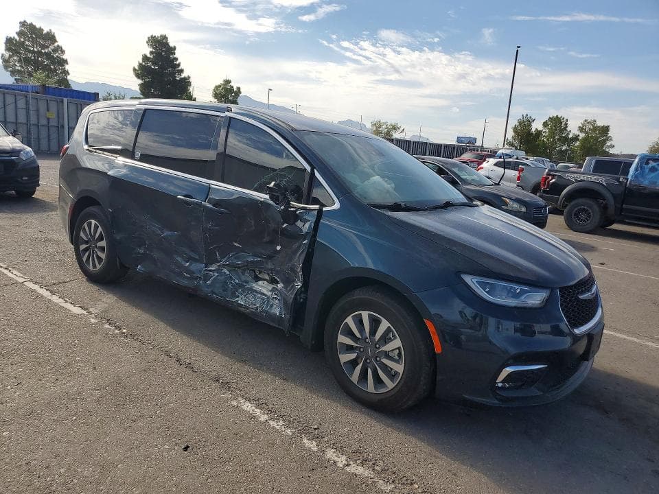2024 CHRYSLER PACIFICA HYBRID SELECT 4