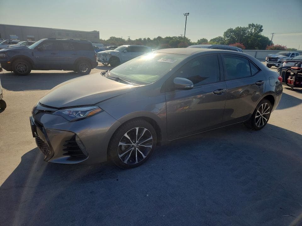 2018 TOYOTA COROLLA SE - 1