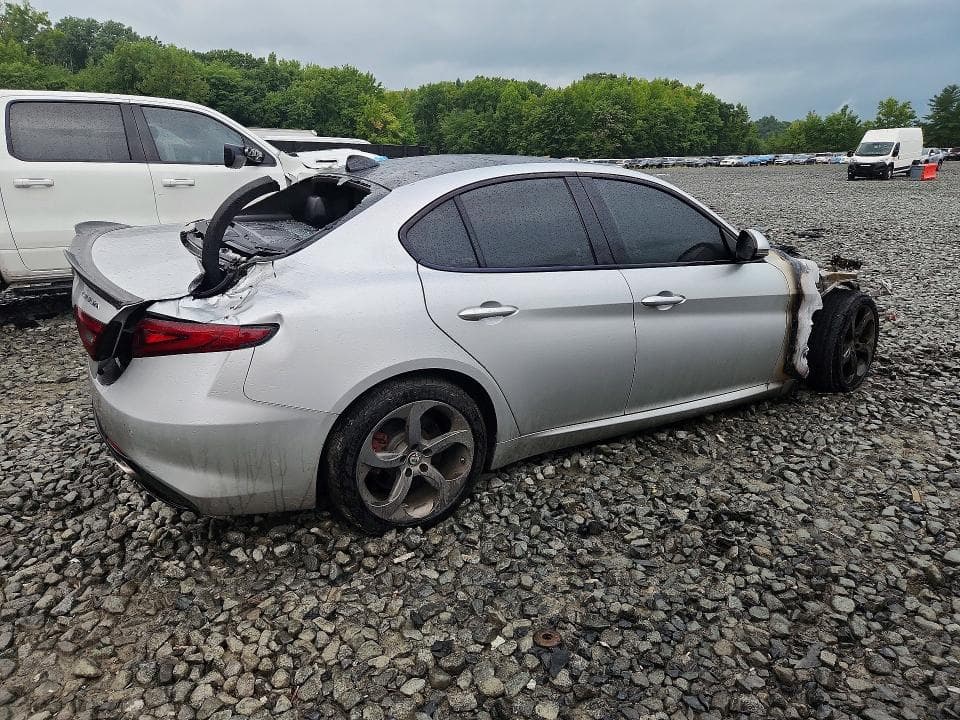 2018 ALFA ROMEO GIULIA Q4 3