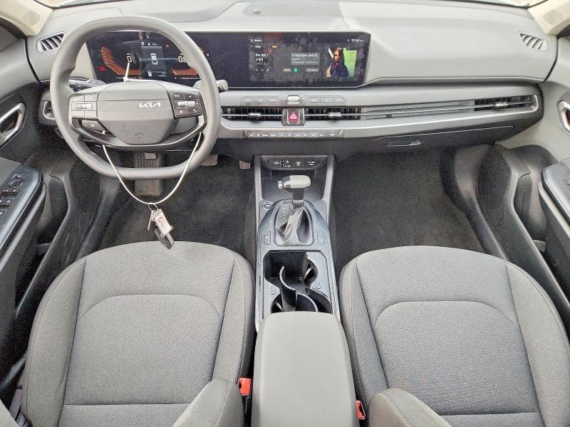 2025 KIA K4 LXS 8