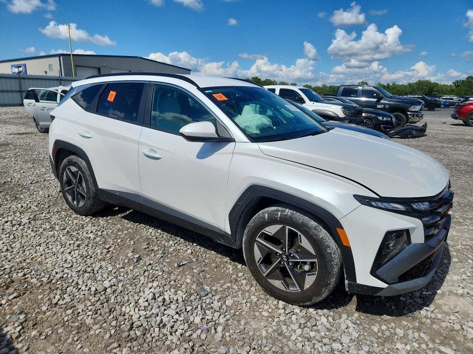 2025 HYUNDAI TUCSON SEL 4