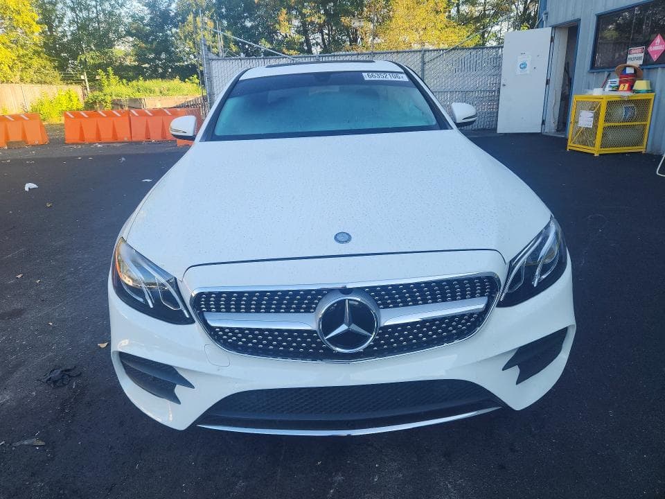 2017 MERCEDES-BENZ E 300 4MATIC 5