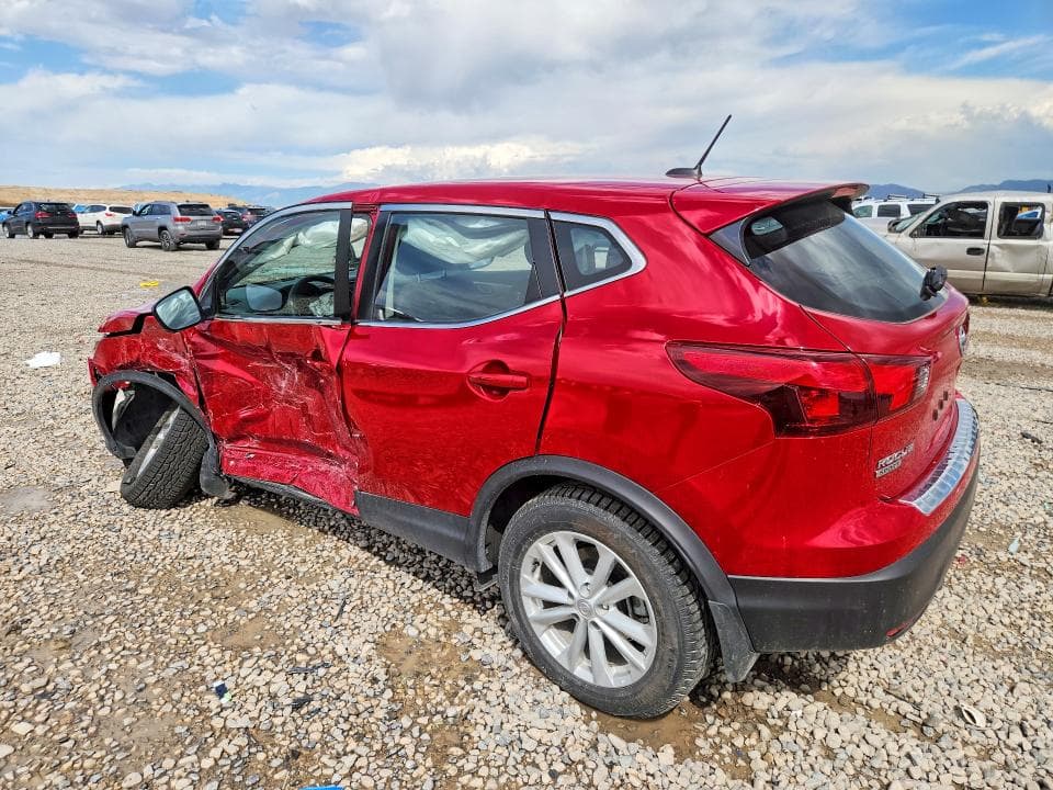 2018 NISSAN ROGUE SPORT S 2