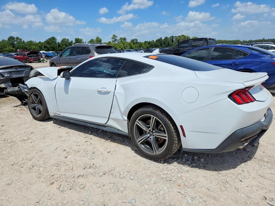 2024 FORD MUSTANG 2