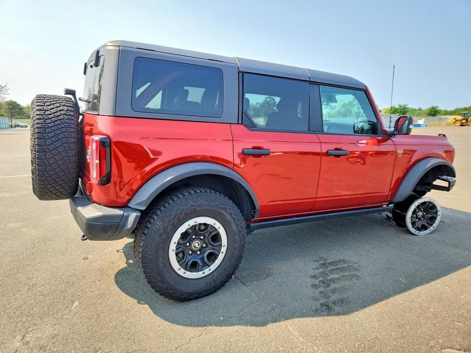 2023 FORD BRONCO BASE 3