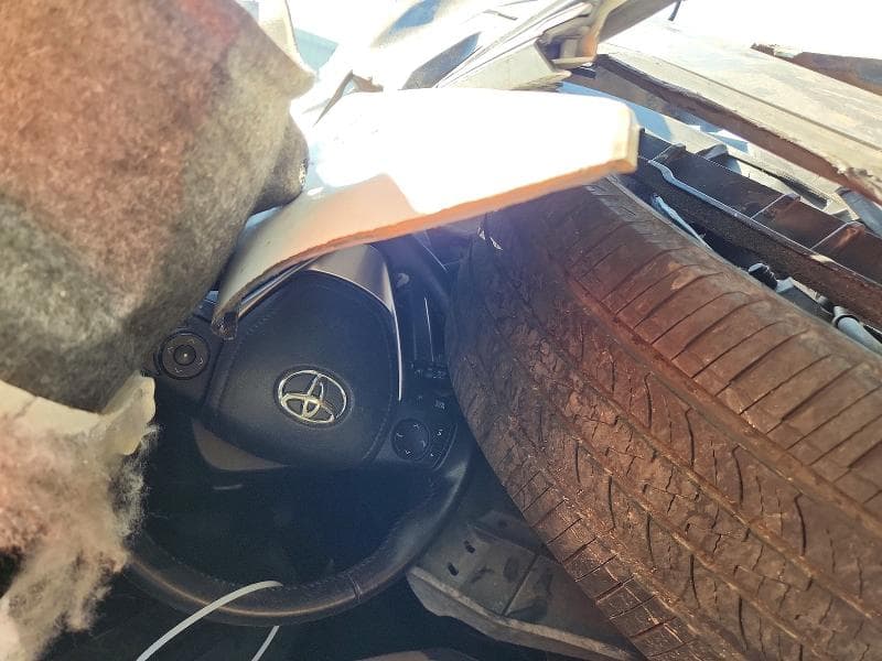 2017 TOYOTA RAV4 XLE 8
