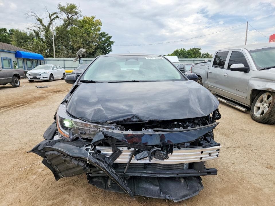 2026 TOYOTA COROLLA LE 5