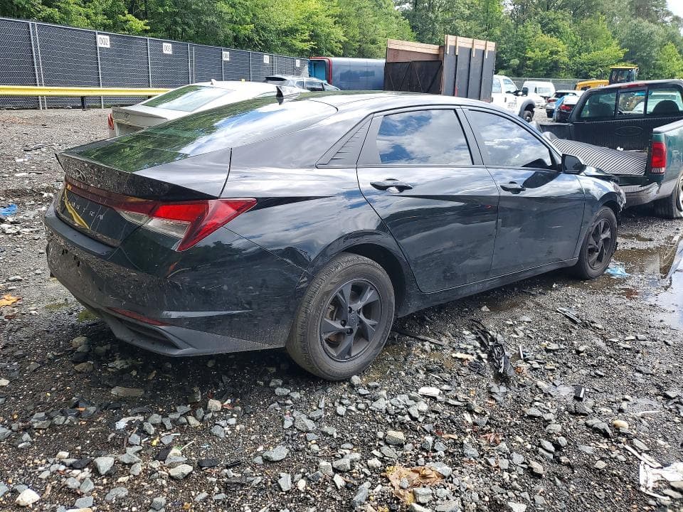 2021 HYUNDAI ELANTRA SE 3