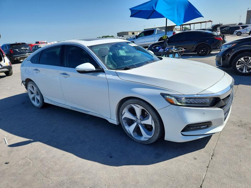 2020 HONDA ACCORD TOURING 4