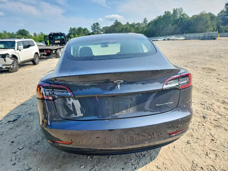 2018 TESLA MODEL 3 6