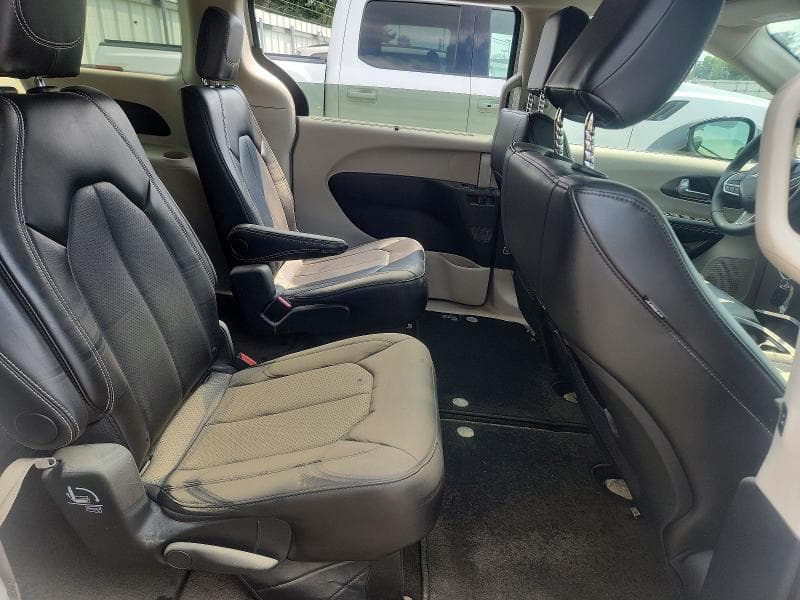 2024 CHRYSLER PACIFICA TOURING L 11