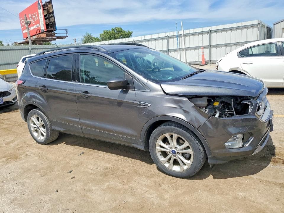 2018 FORD ESCAPE SEL 4