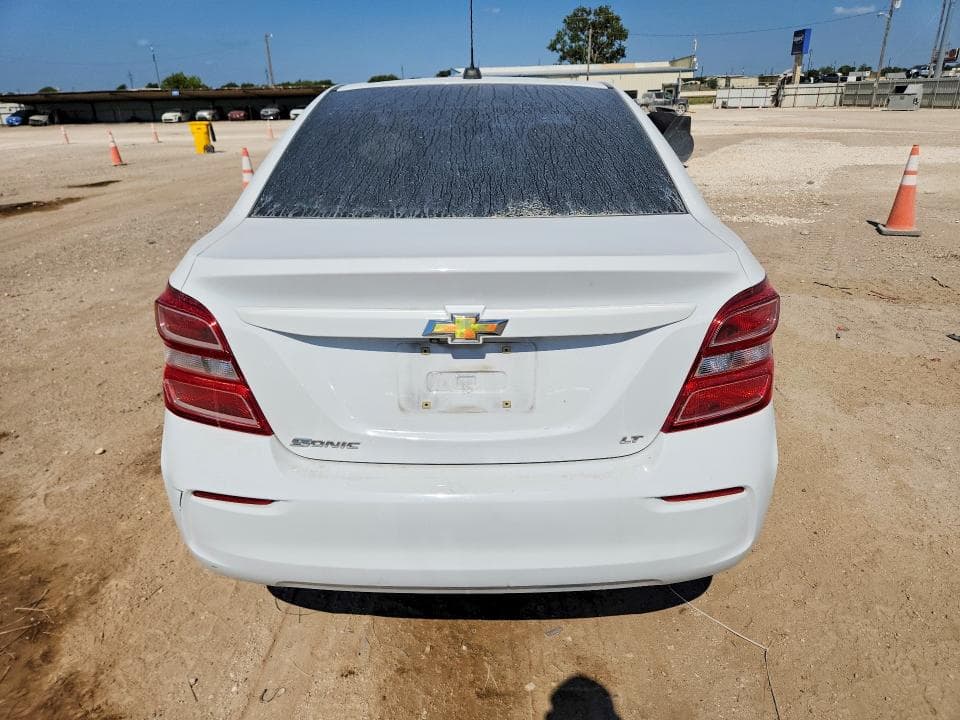 2019 CHEVROLET SONIC LT 6