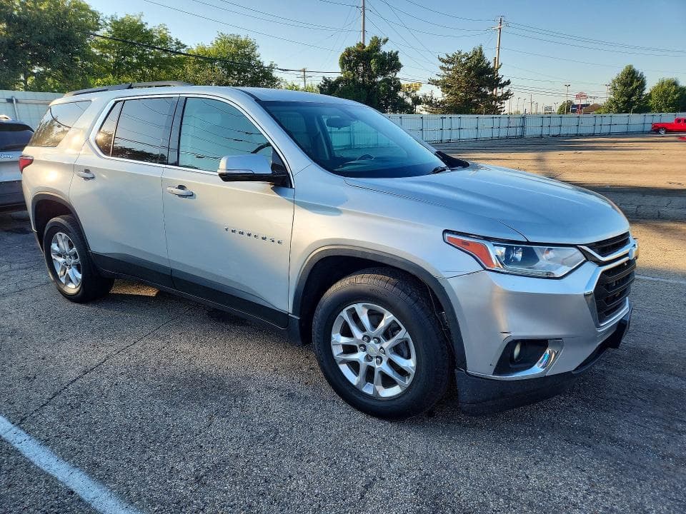 2019 CHEVROLET TRAVERSE LT 4