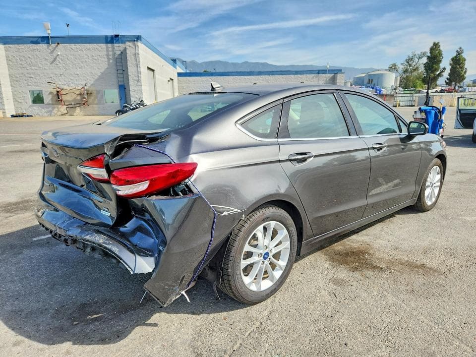 2019 FORD FUSION SE 3