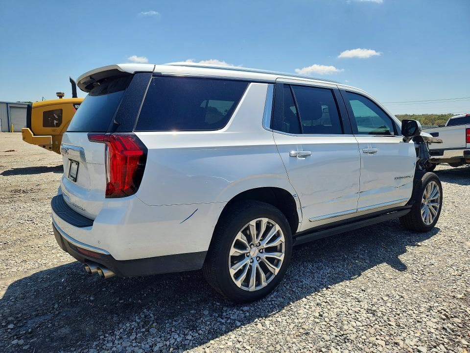 2022 GMC YUKON DENALI 3