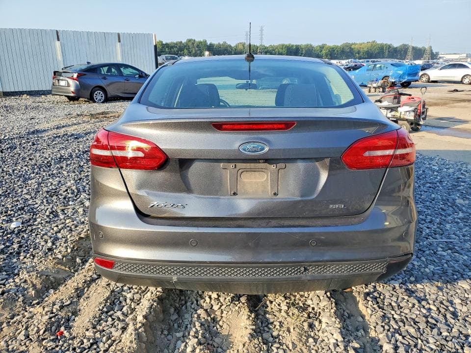 2017 FORD FOCUS SEL 6