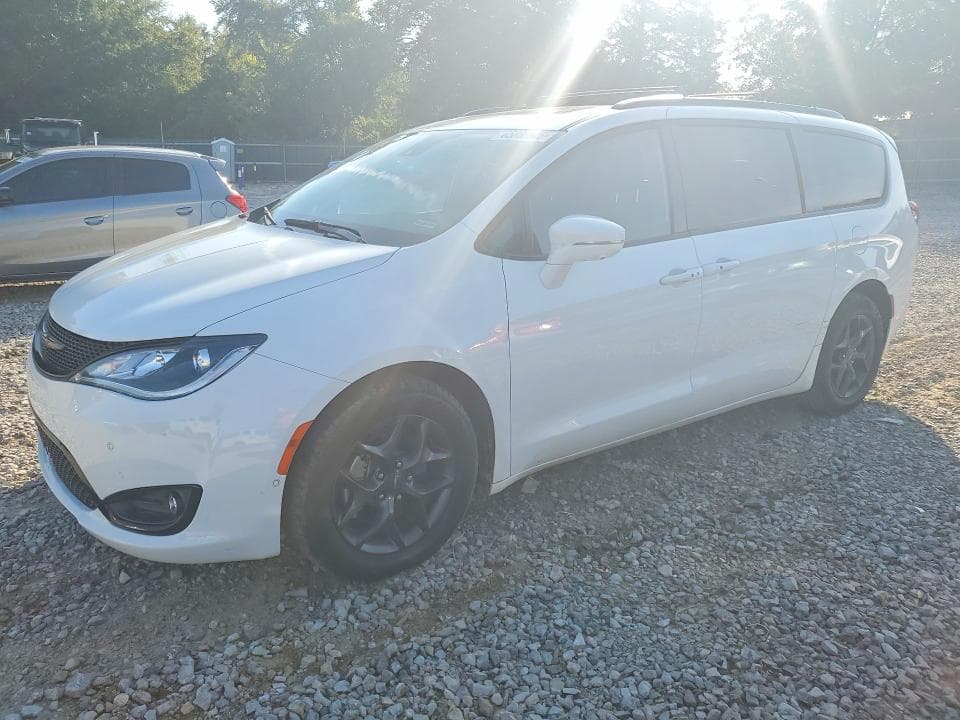 2020 CHRYSLER PACIFICA LIMITED - 1