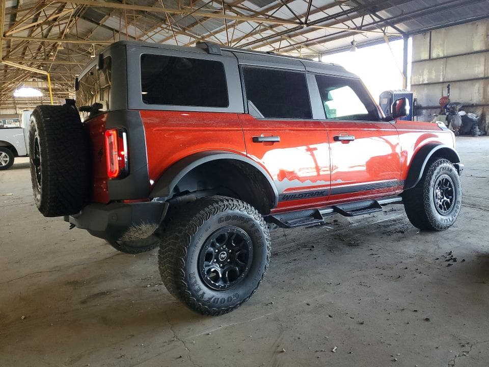 2023 FORD BRONCO BASE 3