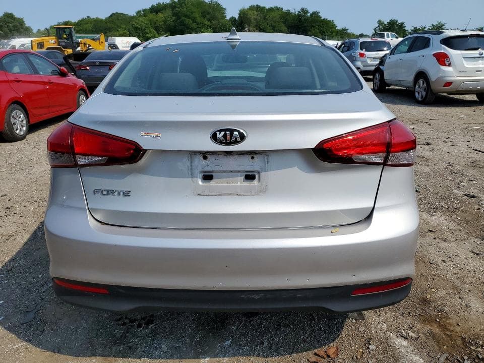 2018 KIA FORTE LX 6