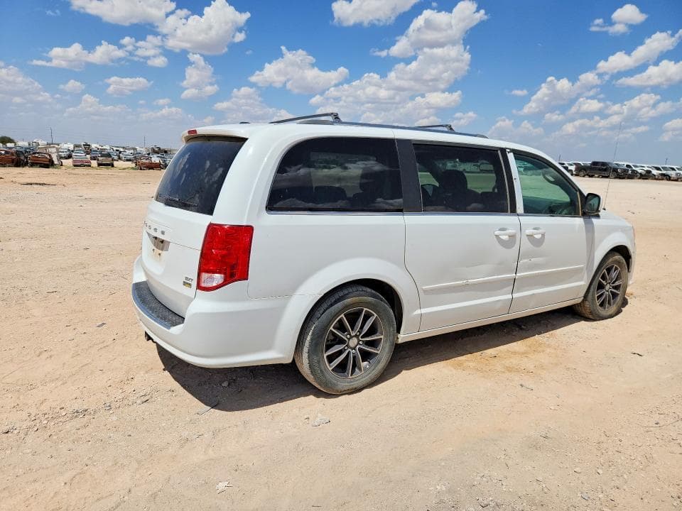 2017 DODGE GRAND CARAVAN SXT 3