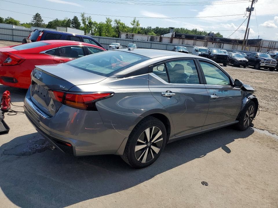 2021 NISSAN ALTIMA SV 3