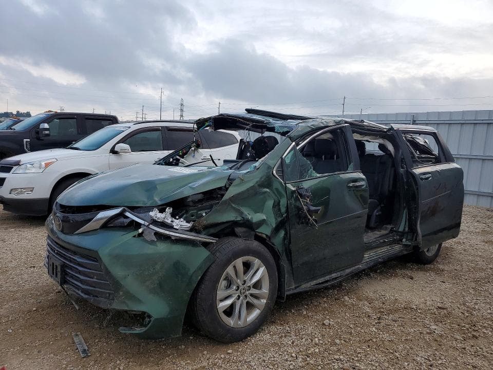 2026 TOYOTA SIENNA LIMITED 7-PASSENGER