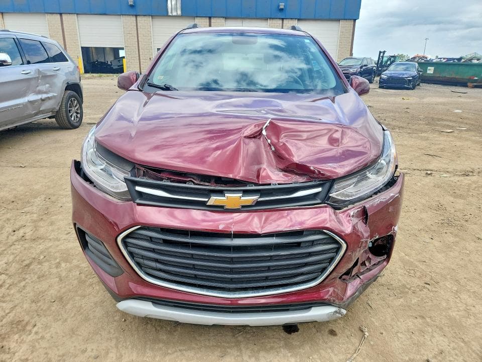 2017 CHEVROLET TRAX 1LT 5