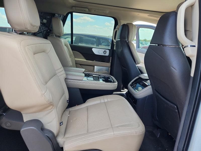 2024 LINCOLN NAVIGATOR L RESERVE 11