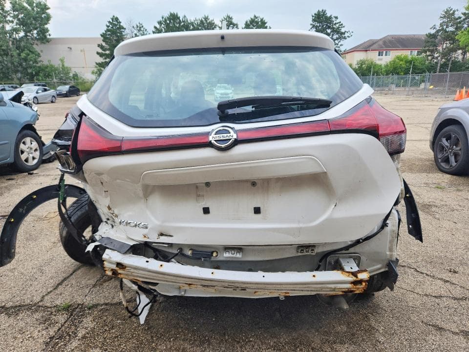 2021 NISSAN KICKS S 6
