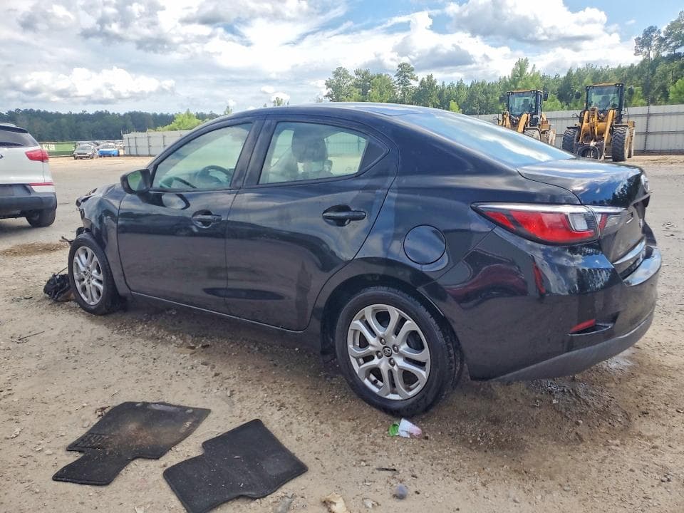 2017 TOYOTA YARIS IA BASE 2