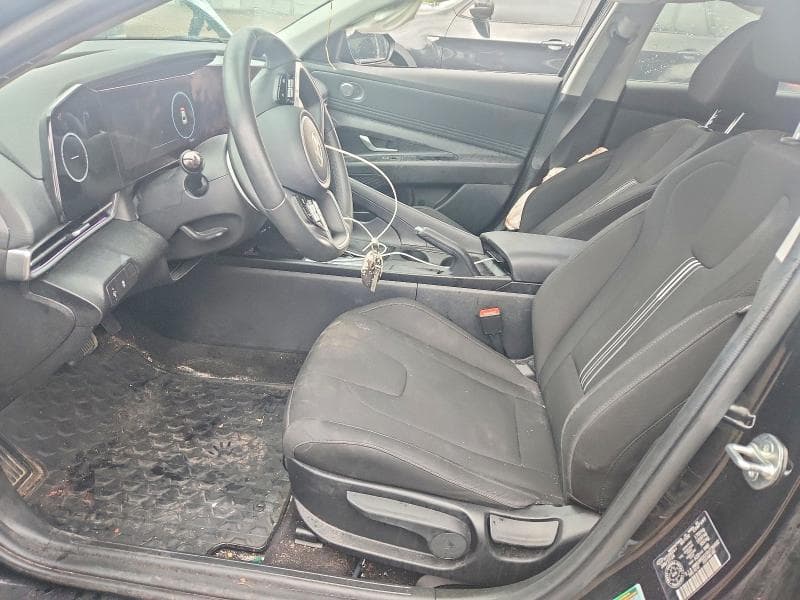 2024 HYUNDAI ELANTRA SEL 7