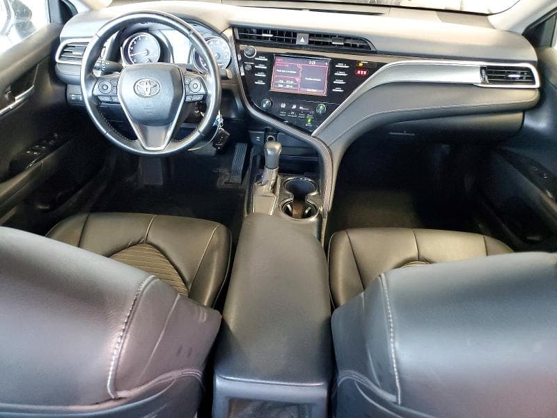 2018 TOYOTA CAMRY SE 8