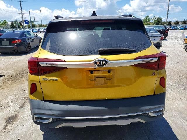 2021 KIA SELTOS S 6