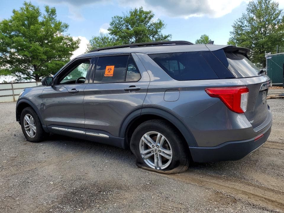 2022 FORD EXPLORER XLT 2