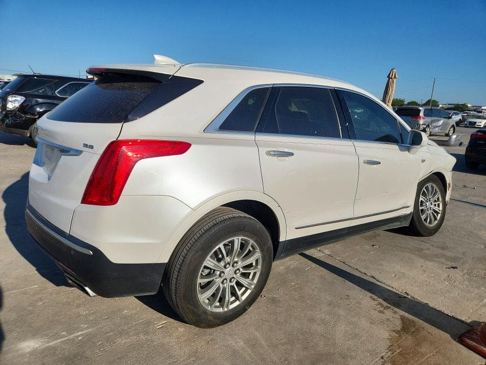 2018 CADILLAC XT5 LUXURY 3