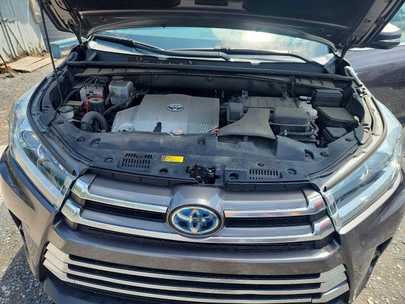 2018 TOYOTA HIGHLANDER HYBRID LIMITED 12