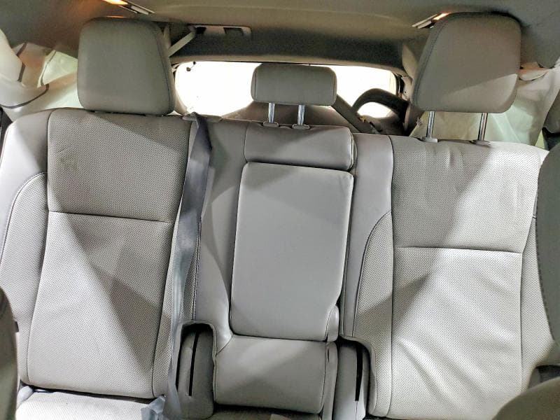 2019 TOYOTA HIGHLANDER LIMITED PLATINUM 10