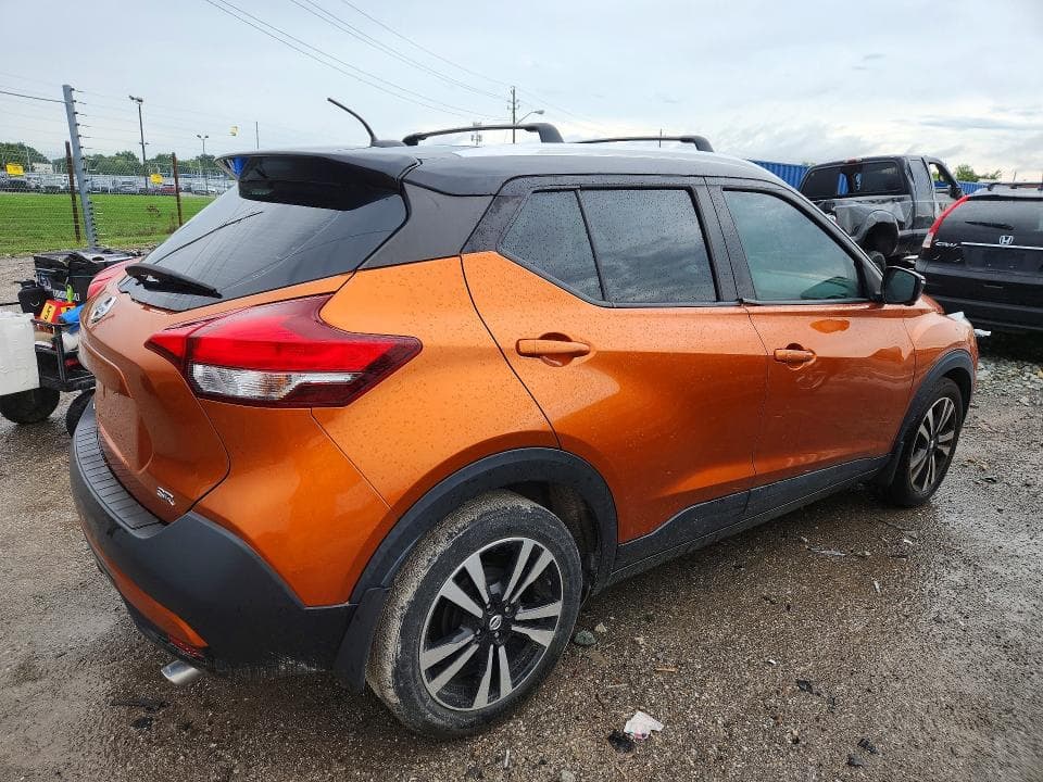 2018 NISSAN KICKS SR 3