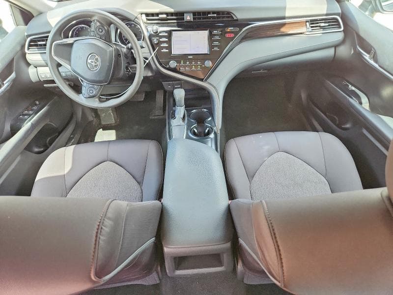 2020 TOYOTA CAMRY LE 8