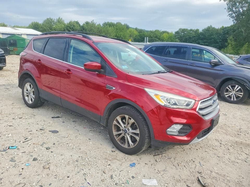 2017 FORD ESCAPE SE 4