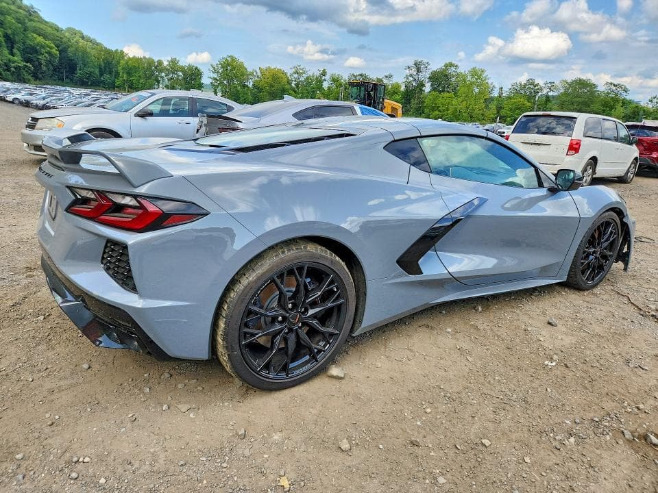 2024 CHEVROLET CORVETTE STINGRAY 2LT 3