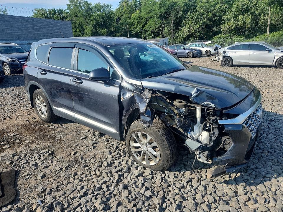 2020 HYUNDAI SANTA FE SE 4