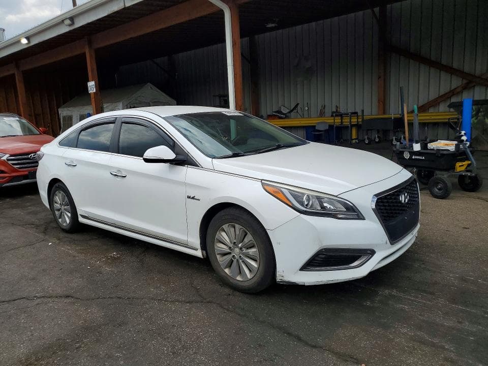 2017 HYUNDAI SONATA HYBRID SE 4
