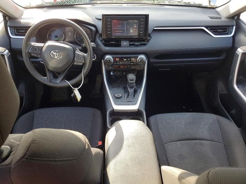 2020 TOYOTA RAV4 HYBRID XLE 8